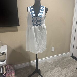 Tommy Bahama White Linen Swim Cover Up or could be worn as a dress it is lined.